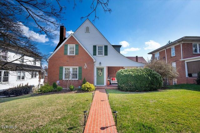 108 West Valley Street, Abingdon, VA 24210