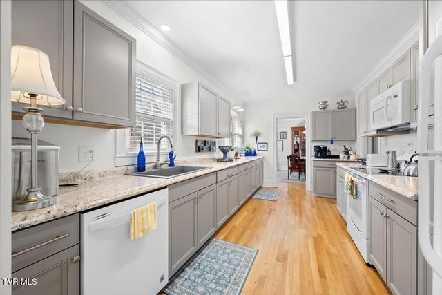 108 West Valley Street, Abingdon, VA 24210