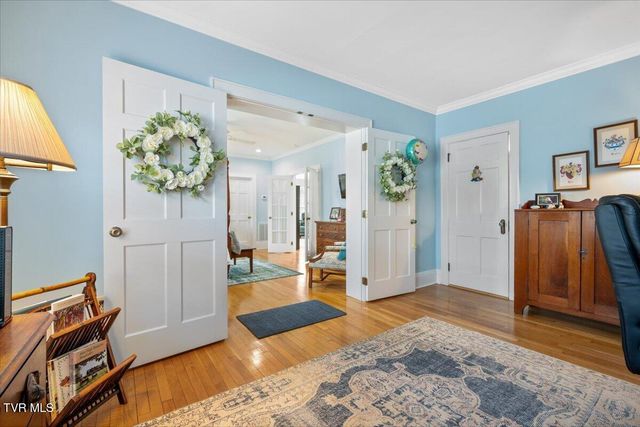 108 West Valley Street, Abingdon, VA 24210