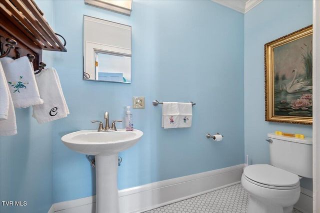 108 West Valley Street, Abingdon, VA 24210