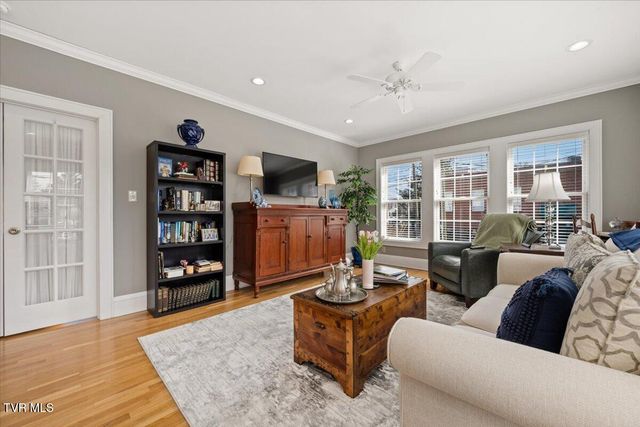 108 West Valley Street, Abingdon, VA 24210