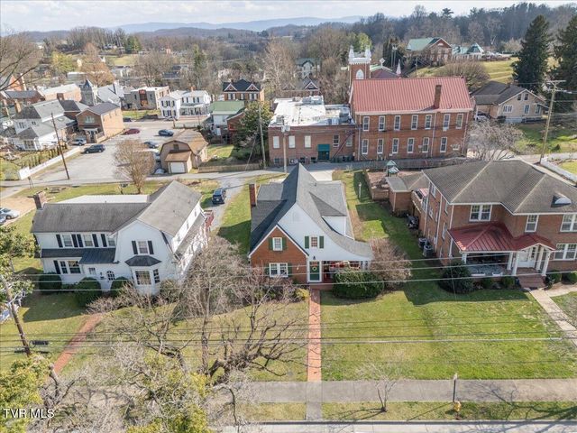 108 West Valley Street, Abingdon, VA 24210