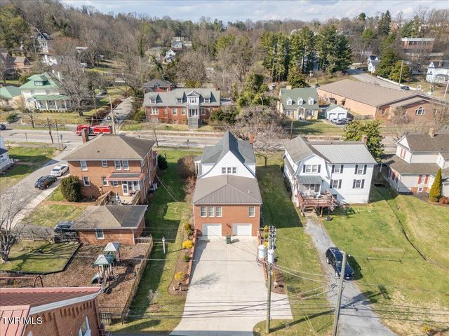 108 West Valley Street, Abingdon, VA 24210