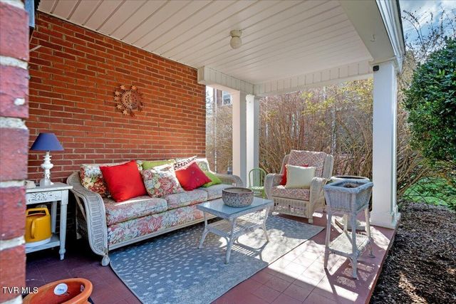 108 West Valley Street, Abingdon, VA 24210