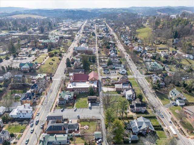 108 West Valley Street, Abingdon, VA 24210