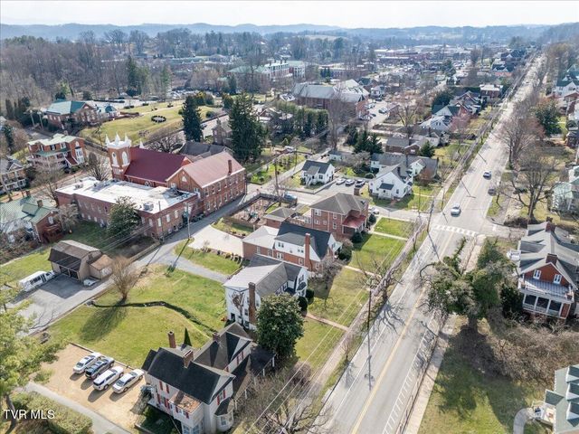 108 West Valley Street, Abingdon, VA 24210