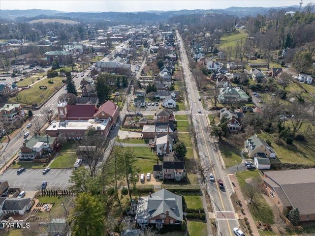 108 West Valley Street, Abingdon, VA 24210