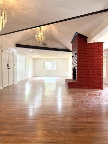 562 Dickens Road NW, Lilburn, GA 30047