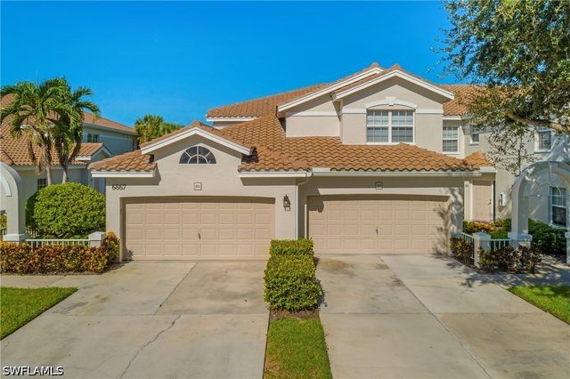 6867 Satinleaf RD S 201, Naples, FL 34109