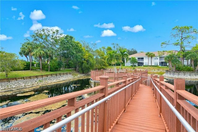 6867 Satinleaf RD S 201, Naples, FL 34109