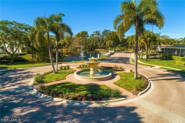 6867 Satinleaf RD S 201, Naples, FL 34109