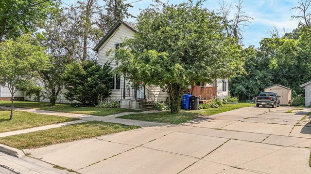 730 N STATE STREET, Appleton, WI 54911