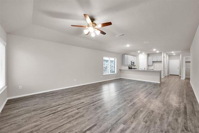 257 Gallant Front Trail, Magnolia, TX 77354