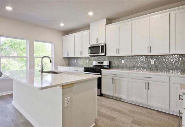 1208 High Falls Lane, Grayson, GA 30017