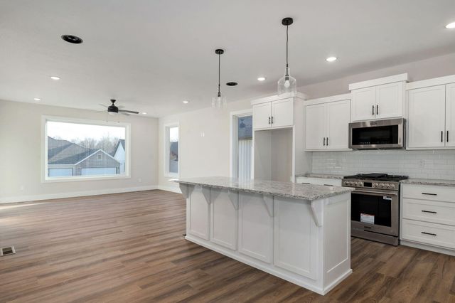 2959 W Teton Drive, Springfield, MO 65810