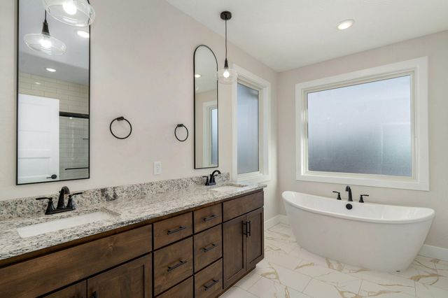 2959 W Teton Drive, Springfield, MO 65810