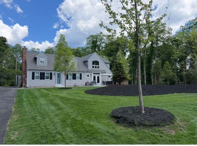 77 Lakewood Dr 2, Plymouth, MA 02360