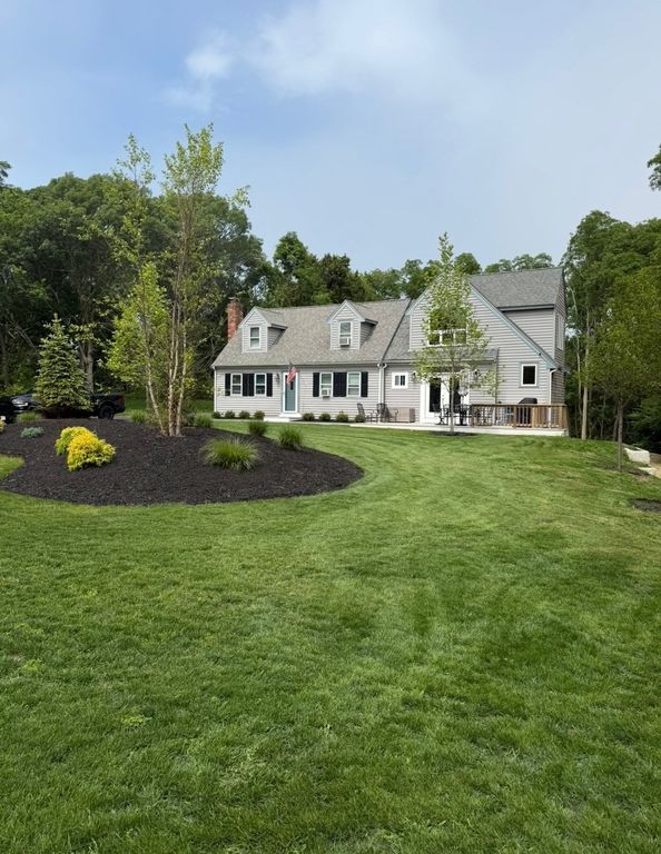 77 Lakewood Dr 2, Plymouth, MA 02360