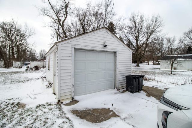 1393 W Stanley Road, Mount Morris, MI 48458