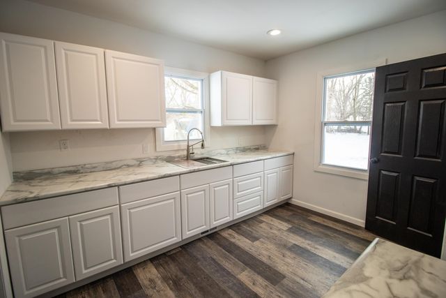 1393 W Stanley Road, Mount Morris, MI 48458