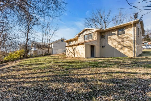 117 Mountainwood Drive, Hendersonville, TN 37075