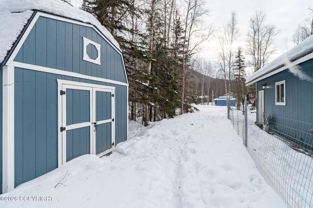 24531 Homestead Road, Chugiak, AK 99567