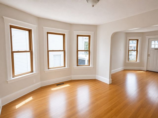 9 Bradford Ave 1, Medford, MA 02155