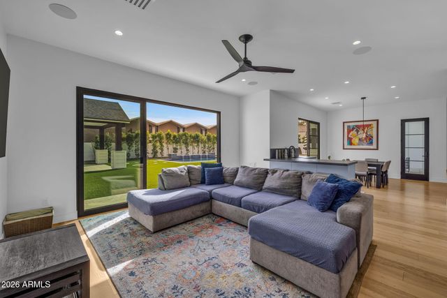 7851 N CENTRAL Avenue, Phoenix, AZ 85020