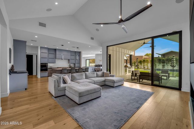 7851 N CENTRAL Avenue, Phoenix, AZ 85020