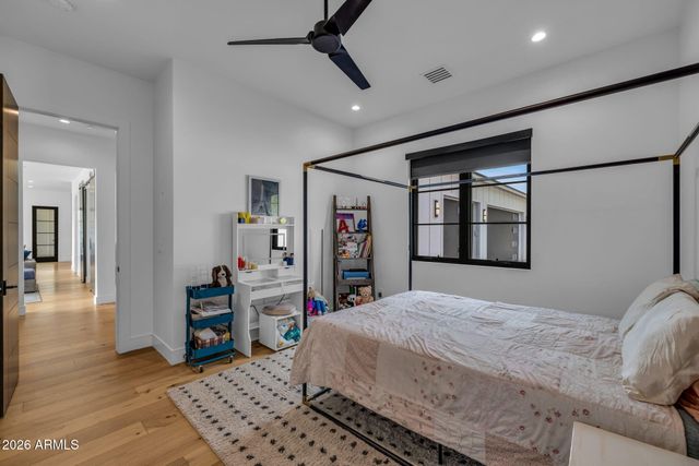 7851 N CENTRAL Avenue, Phoenix, AZ 85020