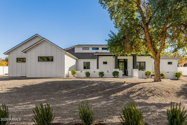 7851 N CENTRAL Avenue, Phoenix, AZ 85020