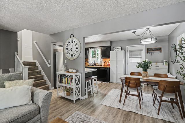 5703 SW 3rd Street, Des Moines, IA 50315