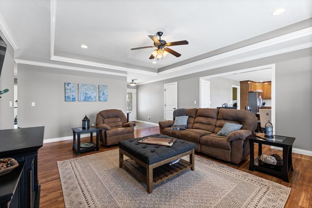 3611 FLATWATER DR, Columbia, MO 65202