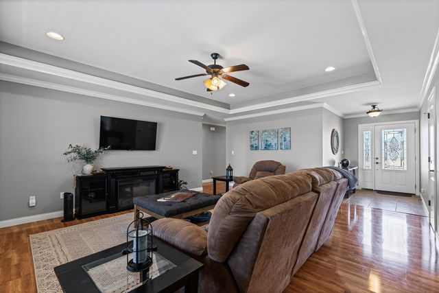 3611 FLATWATER DR, Columbia, MO 65202