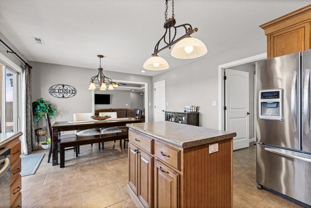 3611 FLATWATER DR, Columbia, MO 65202