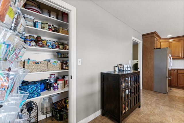 3611 FLATWATER DR, Columbia, MO 65202