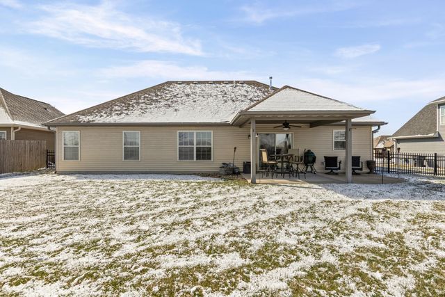 3611 FLATWATER DR, Columbia, MO 65202