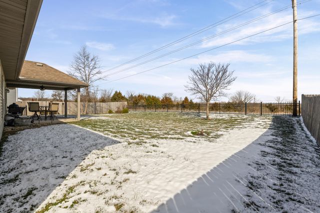 3611 FLATWATER DR, Columbia, MO 65202