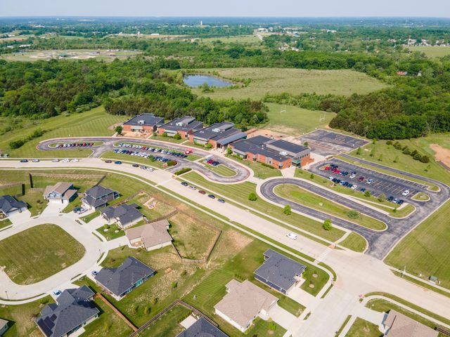 3611 FLATWATER DR, Columbia, MO 65202