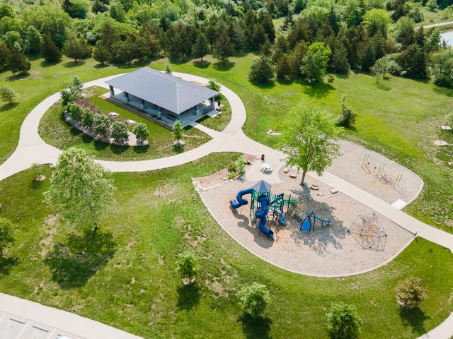 3611 FLATWATER DR, Columbia, MO 65202