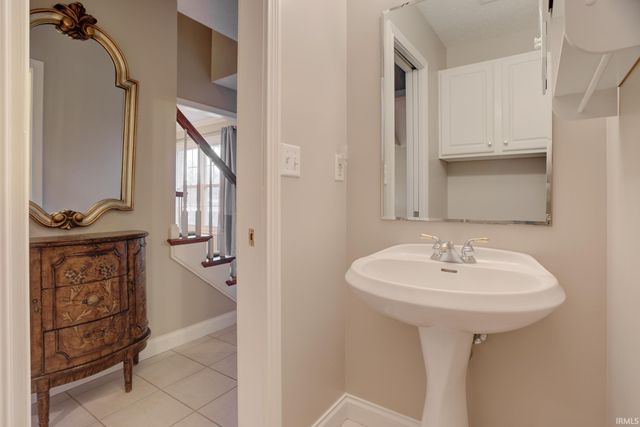 7508 Julius Court, Evansville, IN 47715