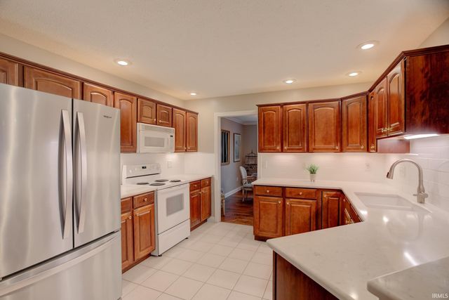 7508 Julius Court, Evansville, IN 47715