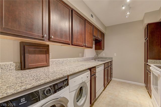 2867 Geary Place 3010, Las Vegas, NV 89109