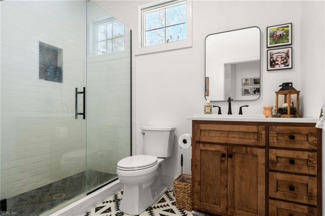 53 Braxton Corr RD, Saluda, VA 23149