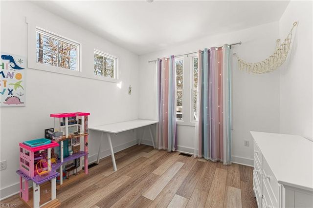 53 Braxton Corr RD, Saluda, VA 23149