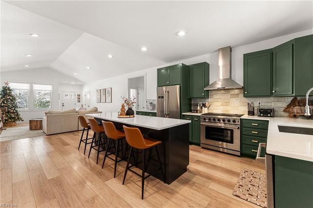 53 Braxton Corr RD, Saluda, VA 23149