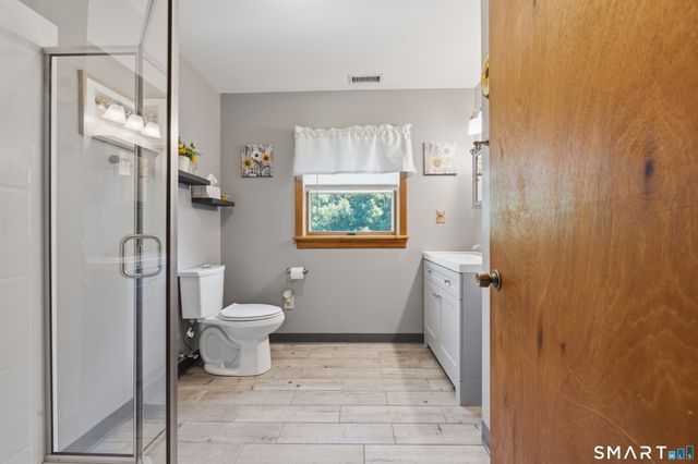 11 Birdseye Rd Extension, Shelton, CT 06484
