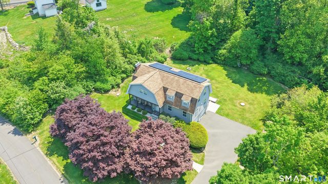 11 Birdseye Rd Extension, Shelton, CT 06484