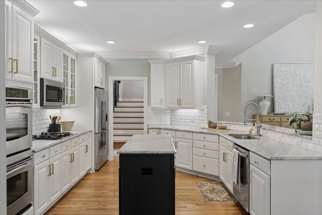 1107 Vaughn Crest Dr, Franklin, TN 37069