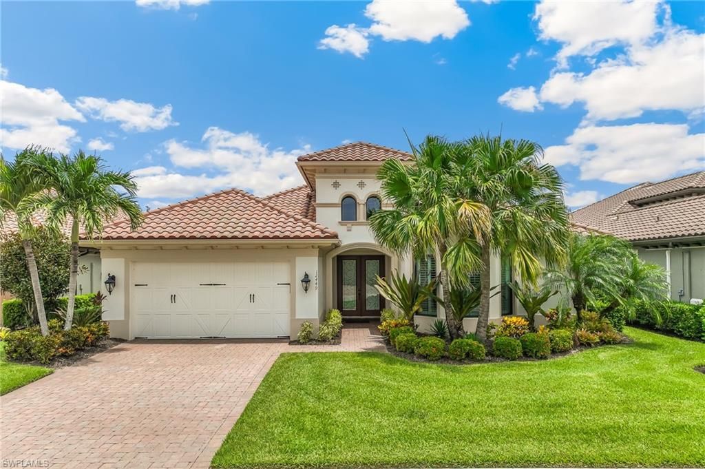 12449 Lockford LN, Naples, FL 34120
